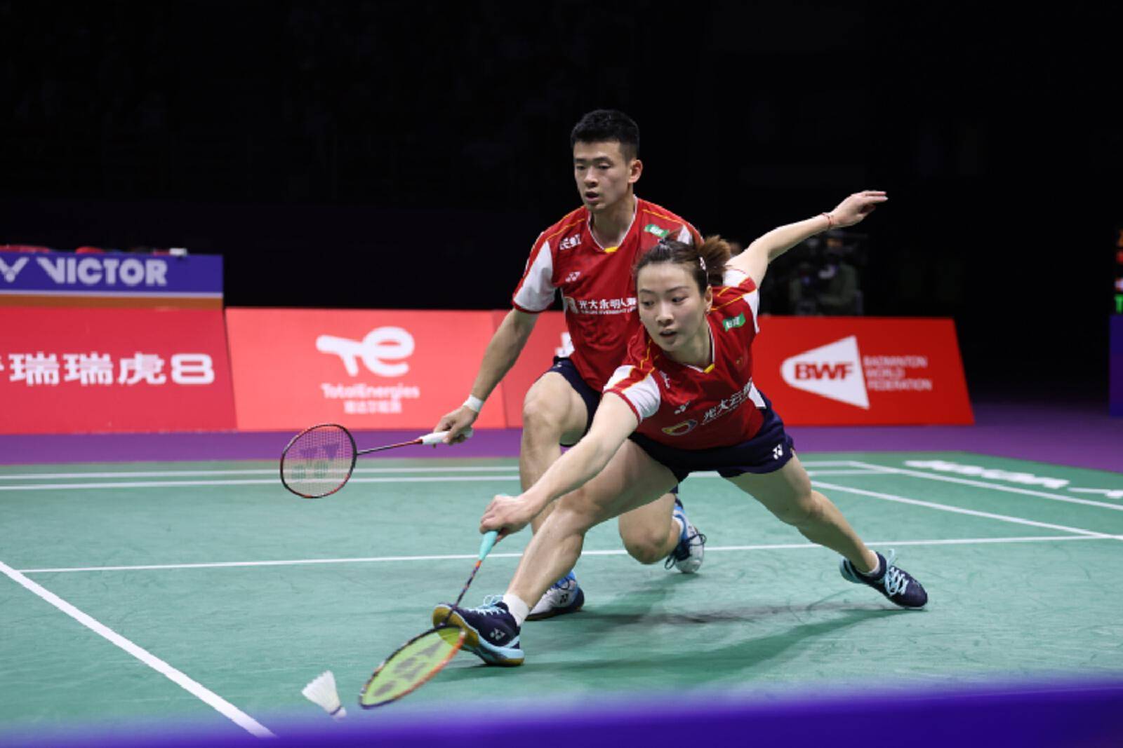 九游体育官网关于西城雷霆队鏖战西城金雕队，羽毛球常规赛击败，替补奇兵立功。赛后更衣室沸腾的信息