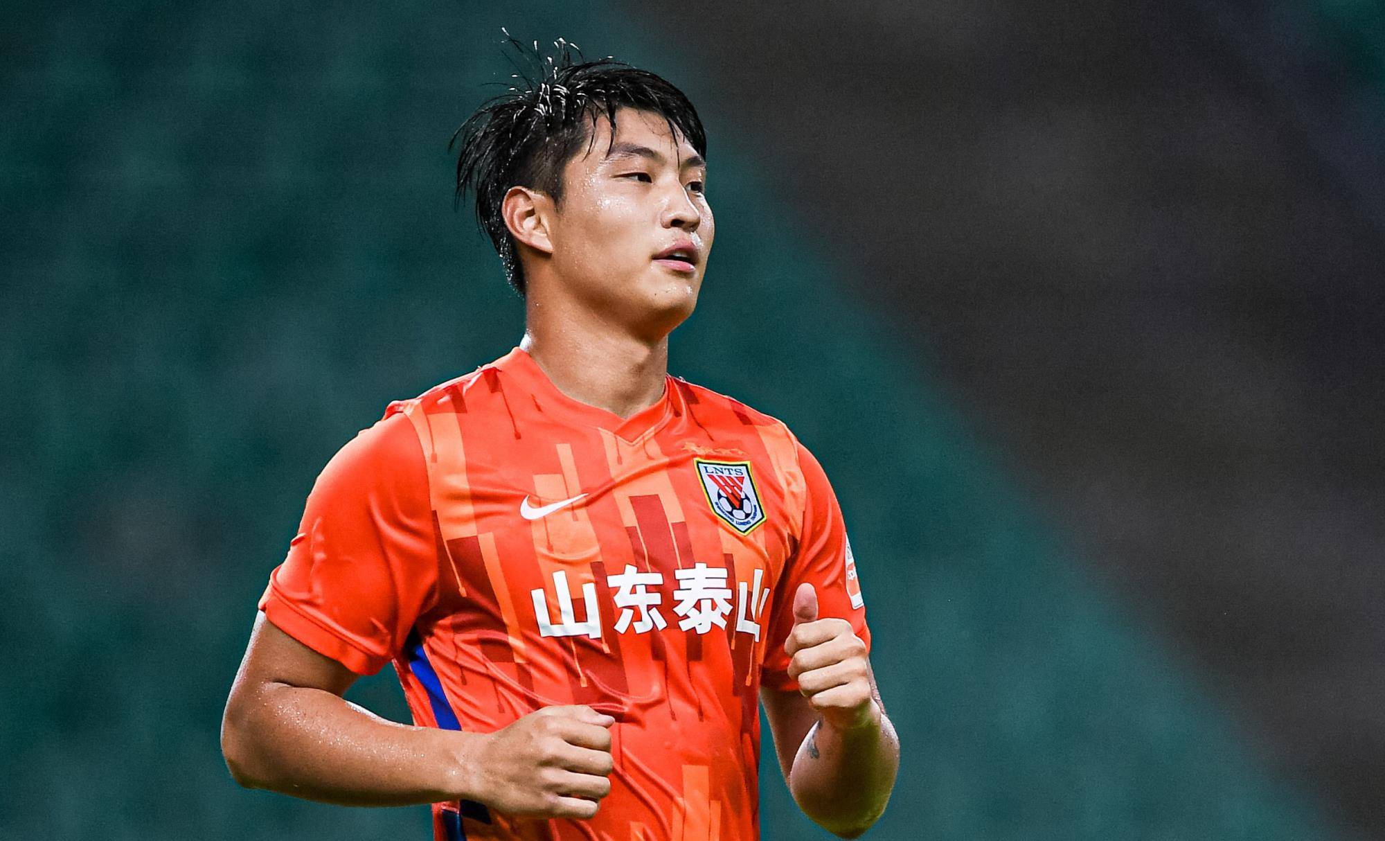 今晚突围战来临,新疆广汇围绕西甲更衣室发声,话题不断,年轻球员获得机会的简单介绍 今晚突围战来临,新疆广汇围绕西甲更衣室发声,话题不断,年轻球员获得机会的简单介绍