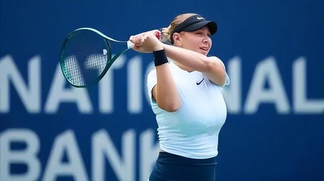 莎拉波娃爆冷击败西班牙队,赛事规则更新引爆全场!的简单介绍 莎拉波娃爆冷击败西班牙队,赛事规则更新引爆全场!的简单介绍