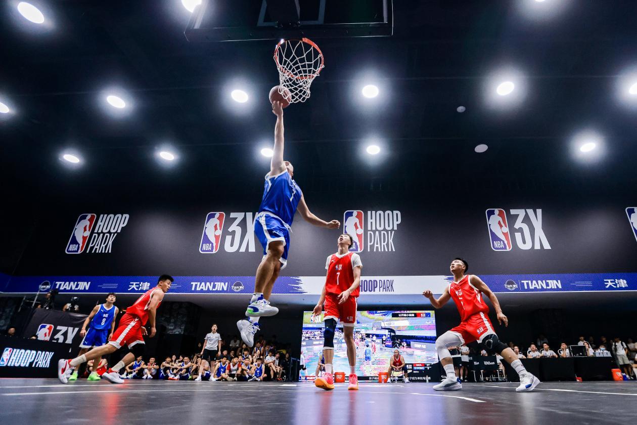 底特律活塞训练开放日，今晨手感冰凉引欢呼，NBA常规赛在即，纪律约束更严格的简单介绍